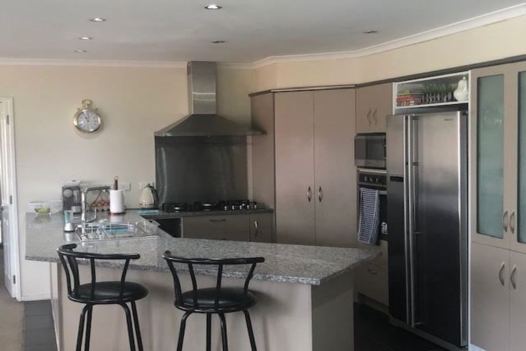 Photo of property in 27 Nicholas Gibbons Drive, Clendon Park, Auckland, 2103