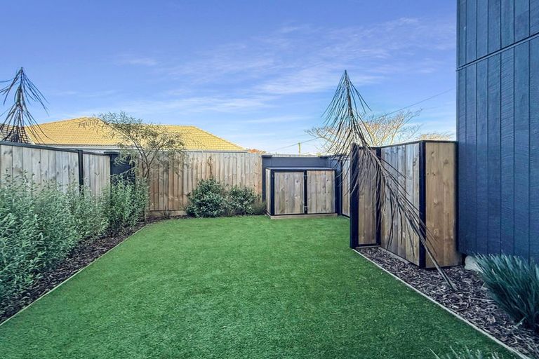 Photo of property in 2/5 Shearer Avenue, Papanui, Christchurch, 8052