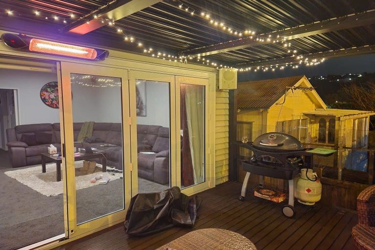 Photo of property in 14 Mana Esplanade, Paremata, Porirua, 5026