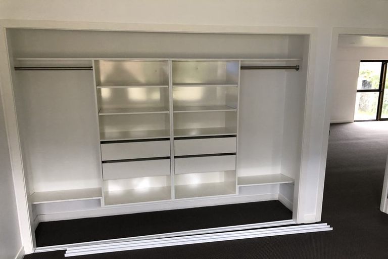 Photo of property in 12 Miller Road, Mangere Bridge, Auckland, 2022