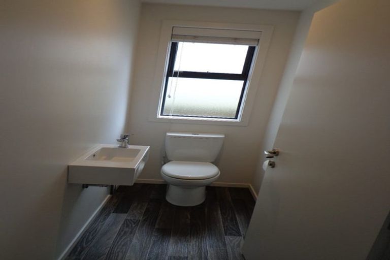 Photo of property in 1-2/10 Brunswick Street, Seaview, Timaru, 7910