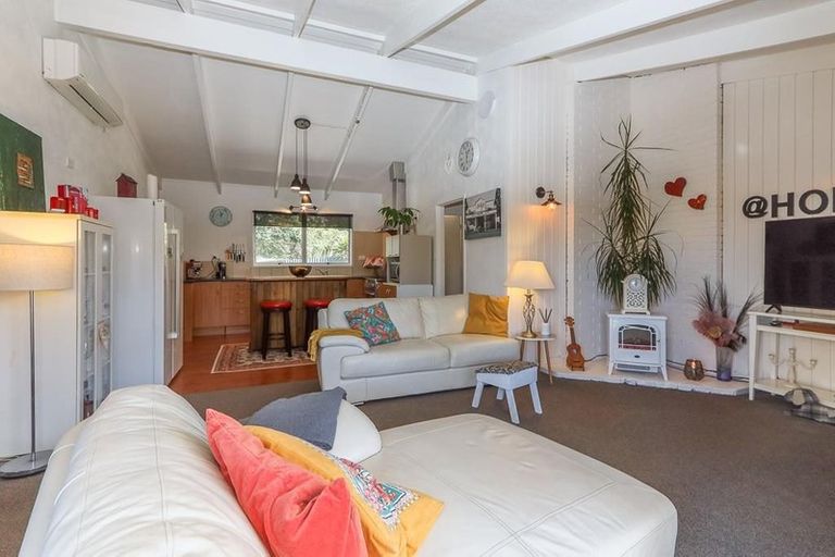 Photo of property in 9a Peter Place, Mangakakahi, Rotorua, 3015