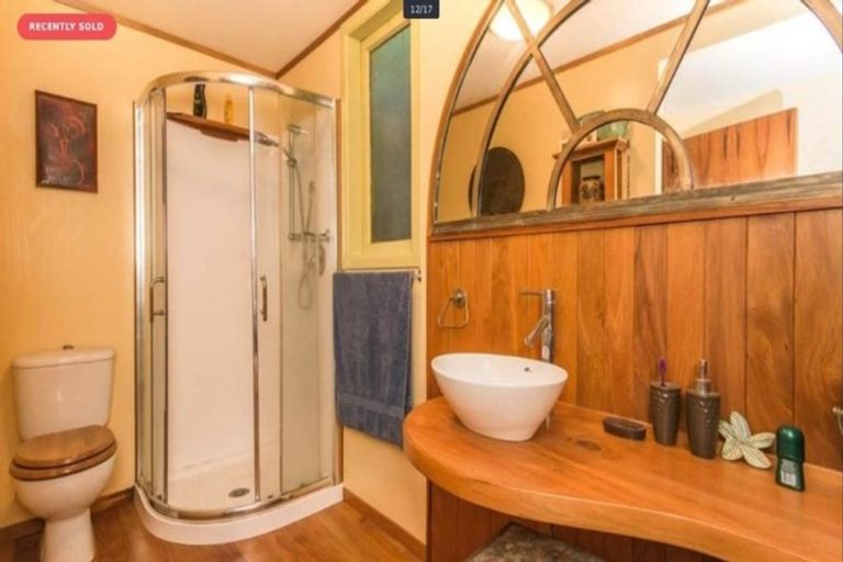 Photo of property in 30 Ocean View Road, Huia, Auckland, 0604