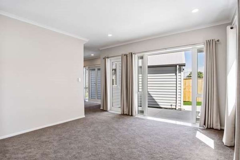Photo of property in 35 Bellbird Street, Papakura, 2110