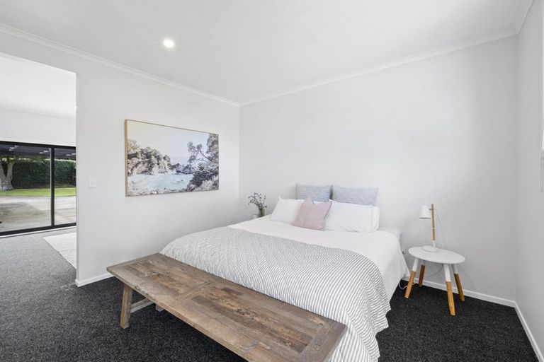 Photo of property in 304 Mangorei Road, Merrilands, New Plymouth, 4312