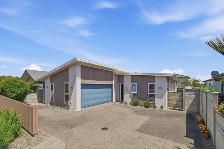 Photo of property in 24 Coast Boulevard, Papamoa Beach, Papamoa, 3118