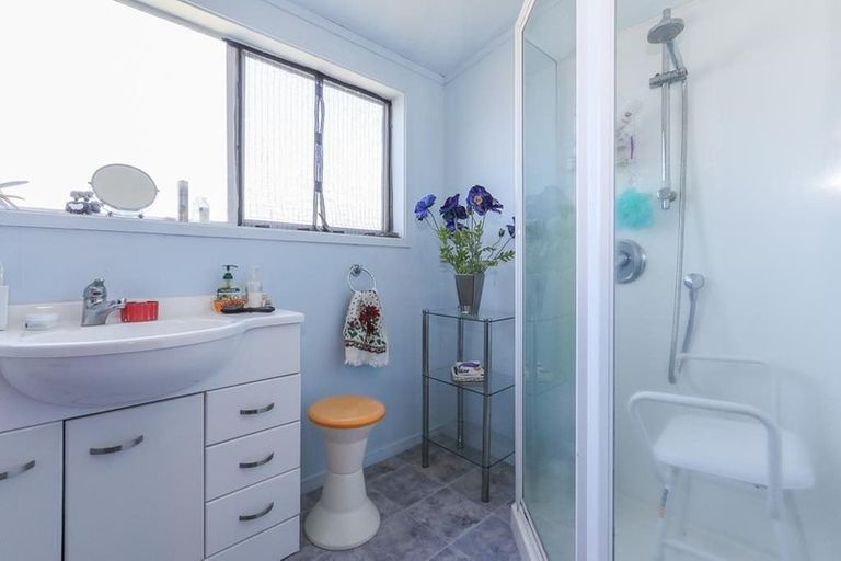 Photo of property in 3 Sequoia Crescent, Owhata, Rotorua, 3010