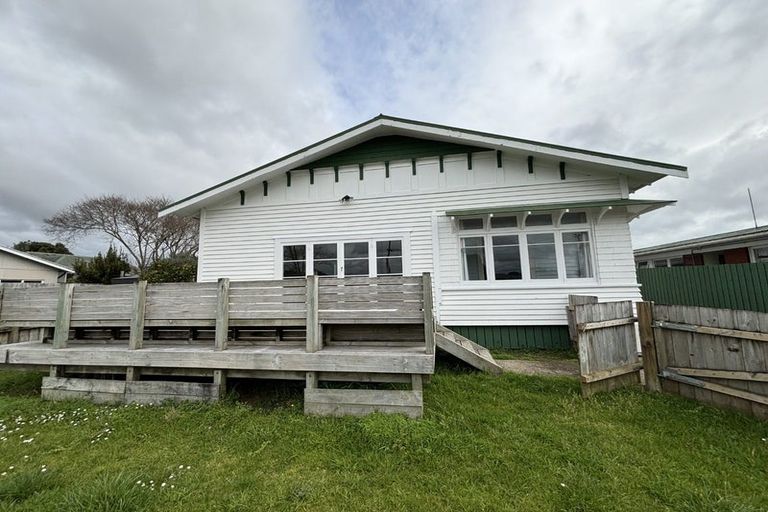 Photo of property in 66 Helvetia Road, Pukekohe, 2120