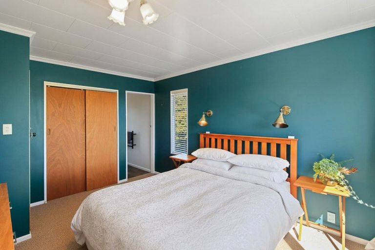 Photo of property in 234 Kawiu Road, Levin, 5510