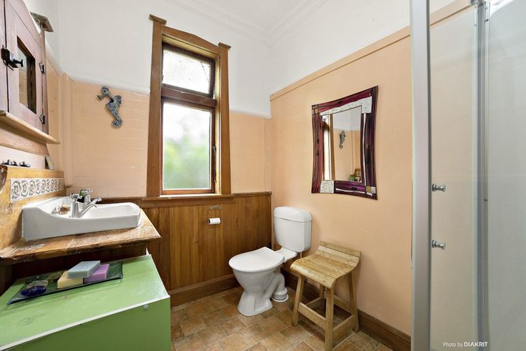 Photo of property in 8 Finnimore Terrace, Vogeltown, Wellington, 6021