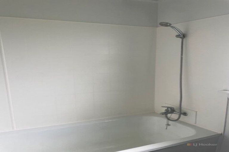 Photo of property in 8 Holmes Street, Waimate, 7924