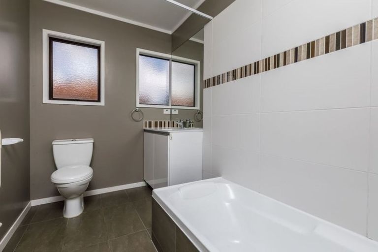 Photo of property in 1/36 Quebec Road, Milford, Auckland, 0620