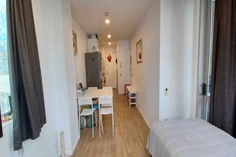 Photo of property in Q-city Apartments, 6a/15 City Road, Auckland Central, Auckland, 1010