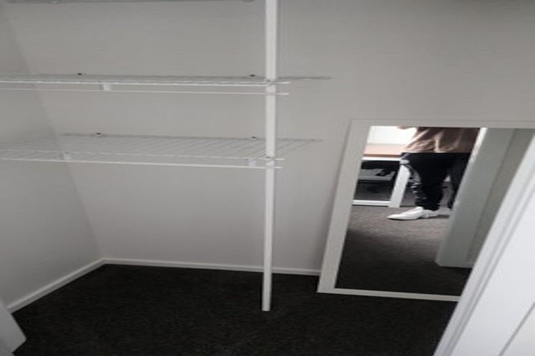 Photo of property in 29c Glanmire Road, Newlands, Wellington, 6037