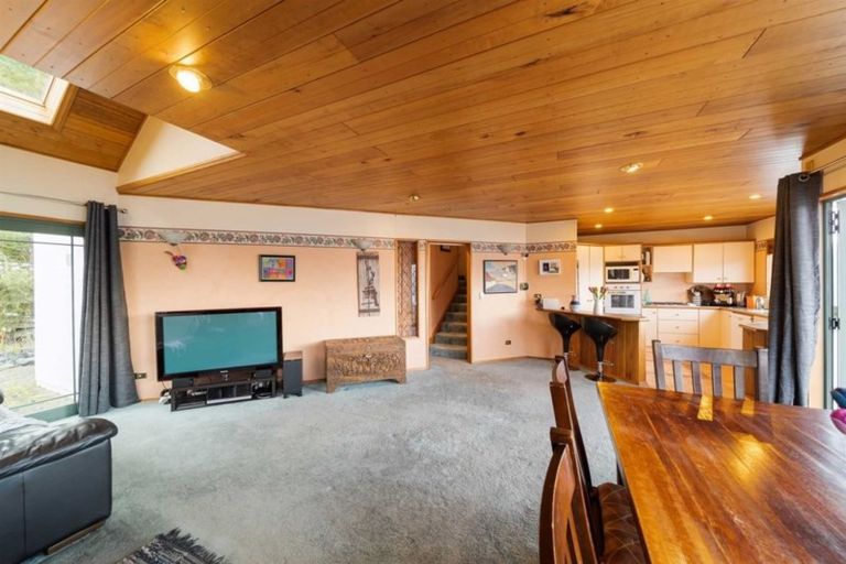 Photo of property in 1b Caples Place, Fernhill, Queenstown, 9300