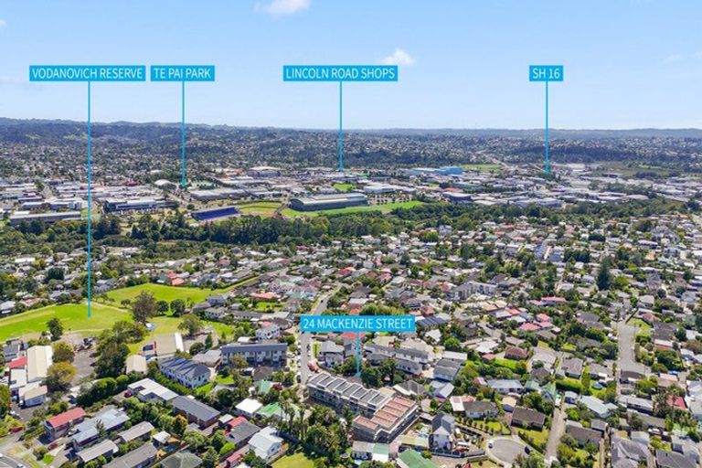 Photo of property in 24 Mackenzie Street, Te Atatu South, Auckland, 0610