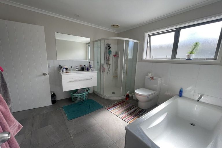 Photo of property in 26 Latimer Way, Petone, Lower Hutt, 5012