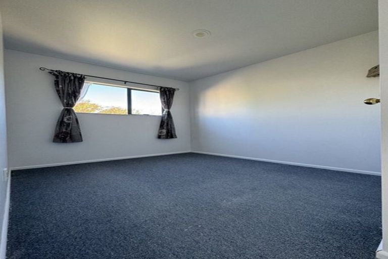 Photo of property in 59h Astley Avenue, New Lynn, Auckland, 0600