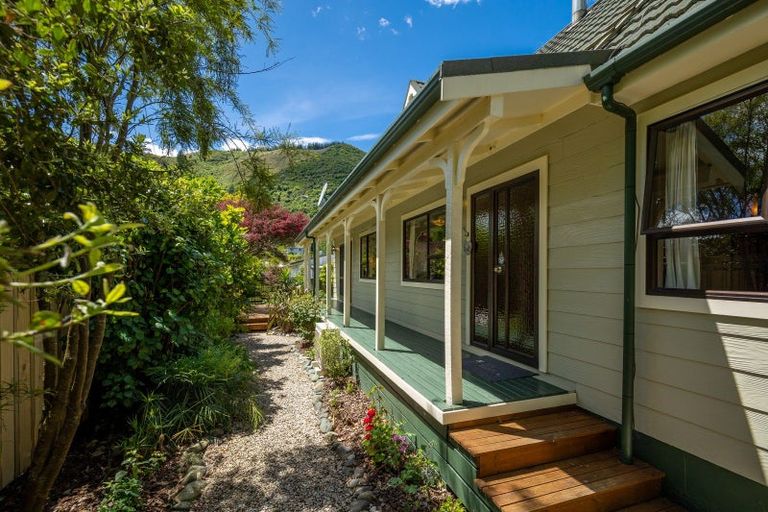 Photo of property in 8 Robinson Road, The Brook, Nelson, 7010