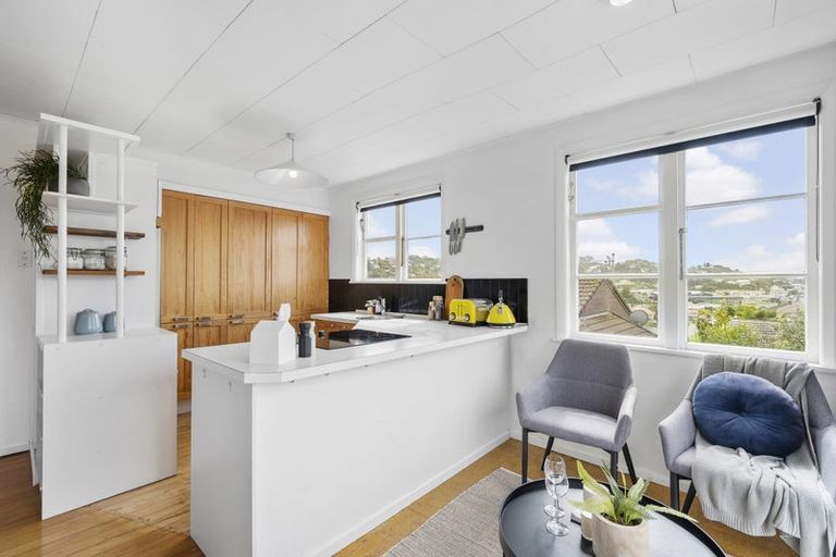 Photo of property in 25 Bould Street, Johnsonville, Wellington, 6037