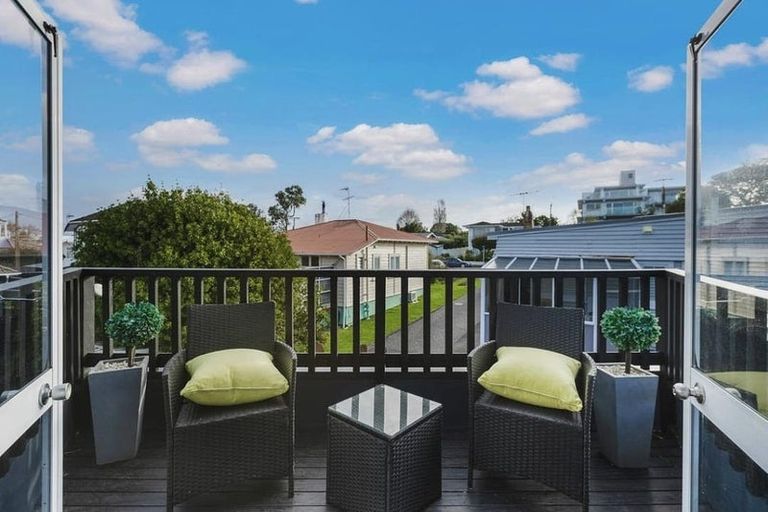 Photo of property in 5a Bruce Street, Northcote Point, Auckland, 0627