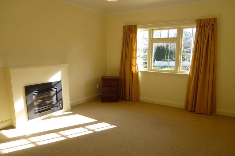 Photo of property in 42 Matamau Street, Palmerston North, 4414
