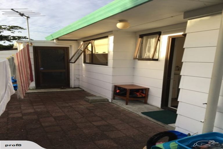 Photo of property in 180 Mangorei Road, Merrilands, New Plymouth, 4312