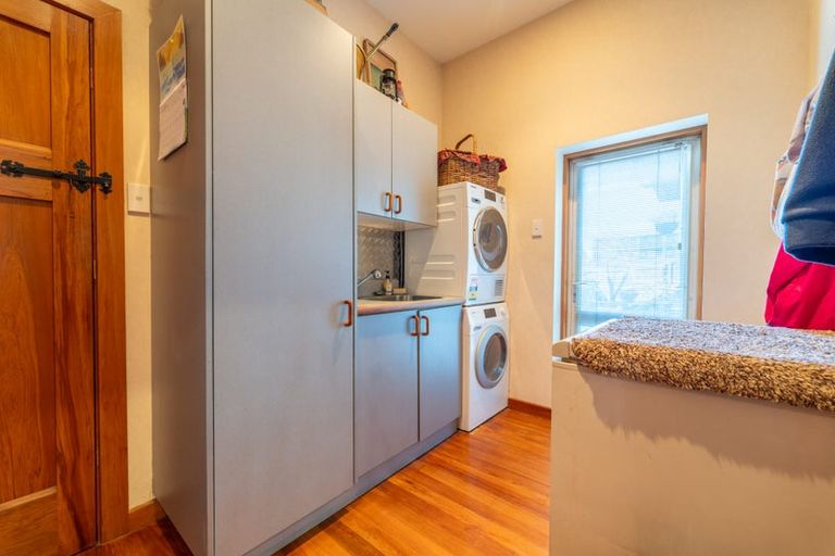 Photo of property in 1 Evans Street, Maori Hill, Timaru, 7910