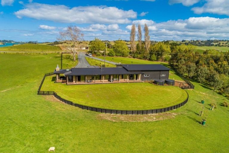 Photo of property in 331 Pukapuka Road, Pohuehue, Warkworth, 0983