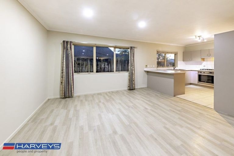 Photo of property in 23 Milson Drive, Papakura, 2110