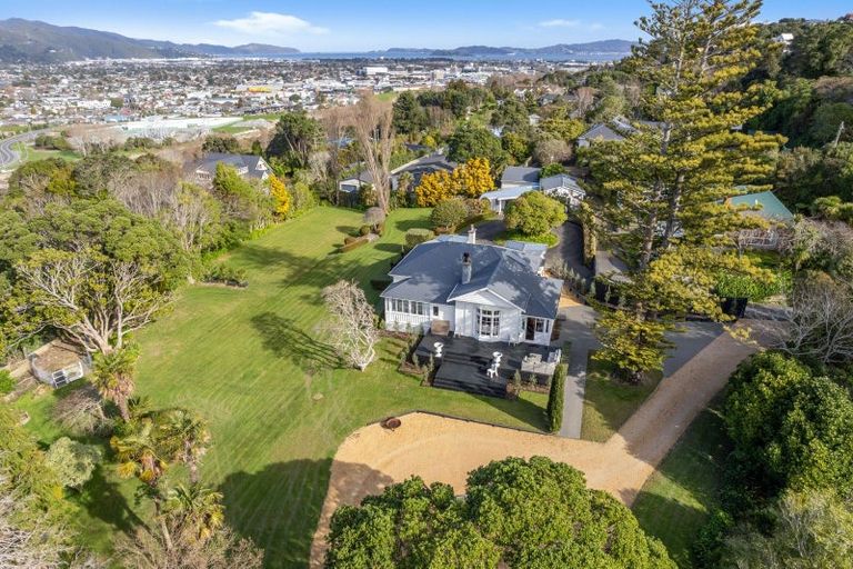 Photo of property in 33 Wairere Road, Belmont, Lower Hutt, 5010
