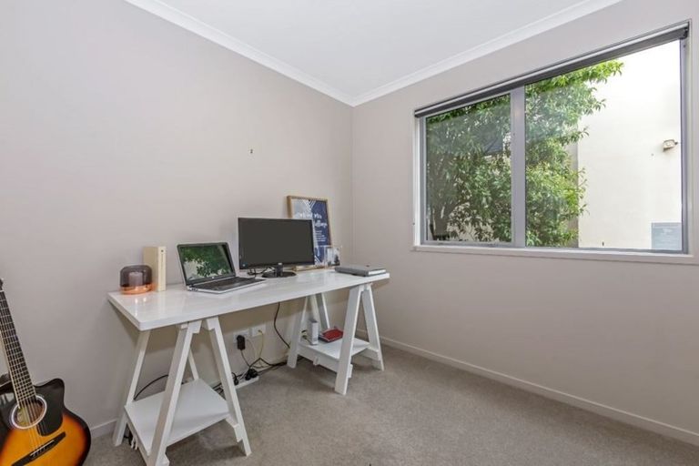 Photo of property in 4b Voyager Drive, Gulf Harbour, Whangaparaoa, 0930