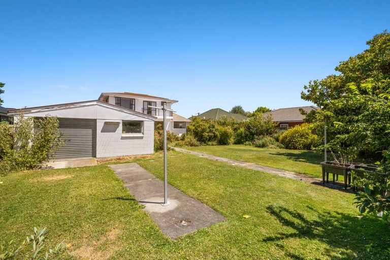 Photo of property in 49 Sturrocks Road, Redwood, Christchurch, 8051