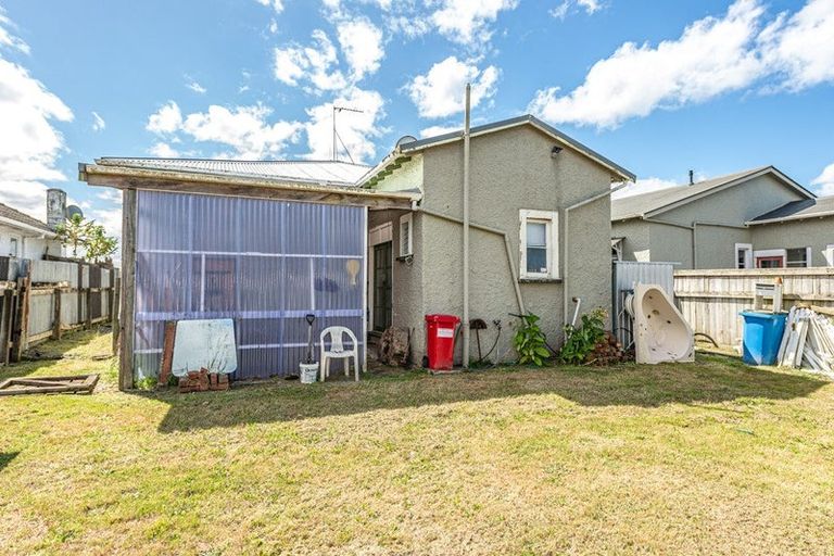 Photo of property in 4 Pharazyn Street, Gonville, Whanganui, 4500