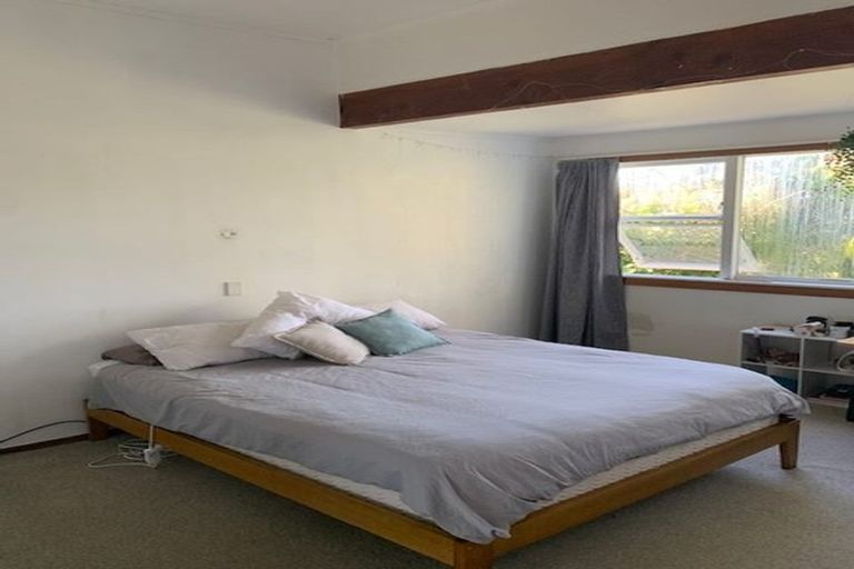 Photo of property in 60 Mortimer Terrace, Brooklyn, Wellington, 6021