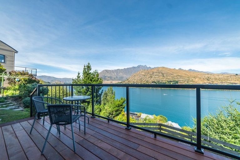 Photo of property in 22 Golden Terrace, Queenstown, 9300