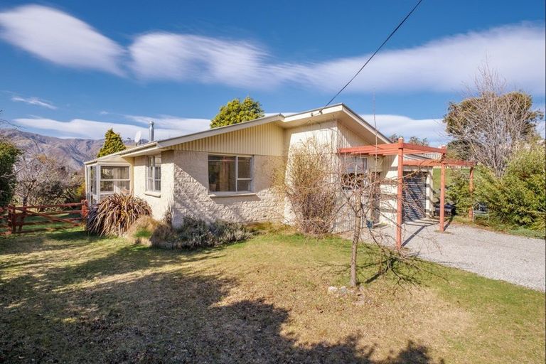 Photo of property in 34 Elizabeth Street, Lake Hawea, Wanaka, 9382
