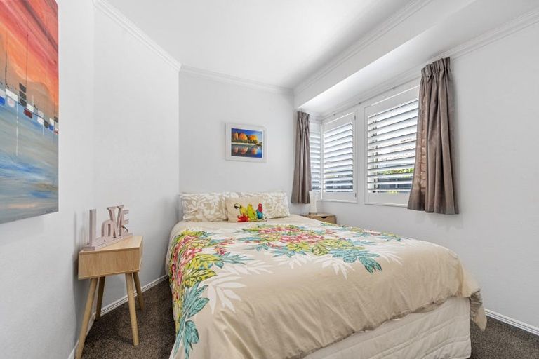 Photo of property in 4 Palm Court, Mount Maunganui, 3116