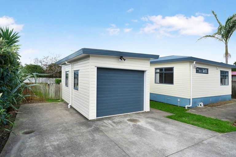 Photo of property in 32d Gifford Road, Papatoetoe, Auckland, 2025