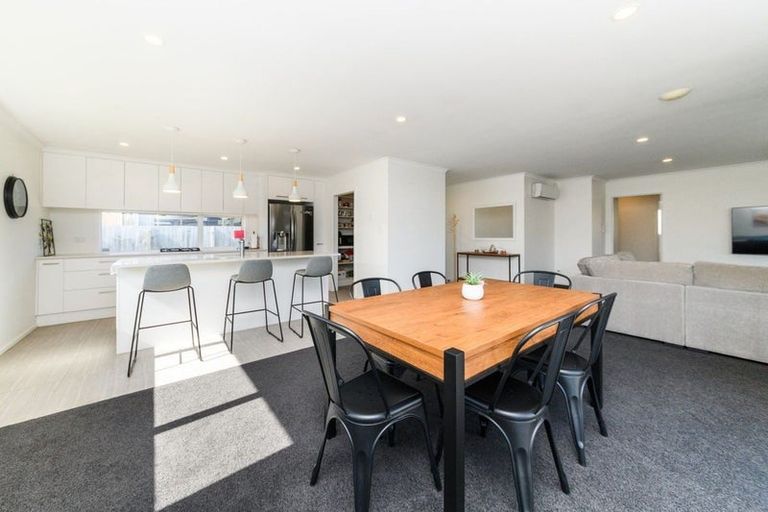 Photo of property in 98 Ferguson Street, West End, Palmerston North, 4412