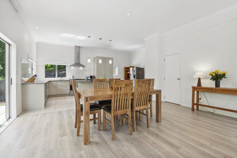 Photo of property in 232 Schnapper Rock Road, Schnapper Rock, Auckland, 0632