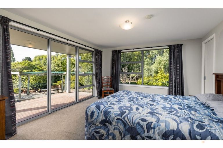 Photo of property in 84 Timaru Road, Waimate, 7924