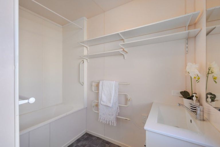 Photo of property in 1009 Papamoa Beach Road, Papamoa Beach, Papamoa, 3118