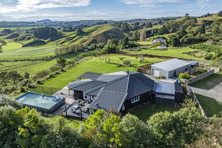 Photo of property in 800 Maraetotara Road, Maraetotara, Havelock North, 4294