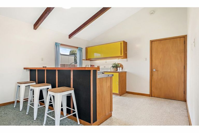 Photo of property in 3 Raekura Place, Redcliffs, Christchurch, 8081