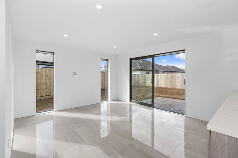 Photo of property in 15 Cleaver Street, Woodend, 7610