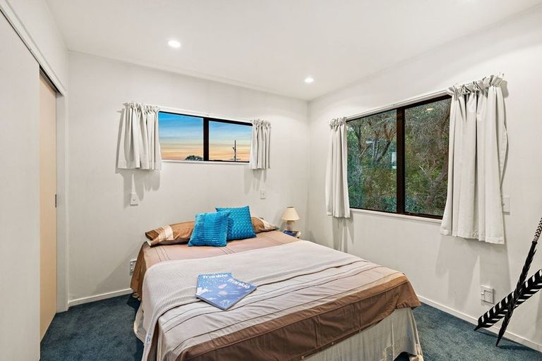 Photo of property in 233a Don Buck Road, Massey, Auckland, 0614