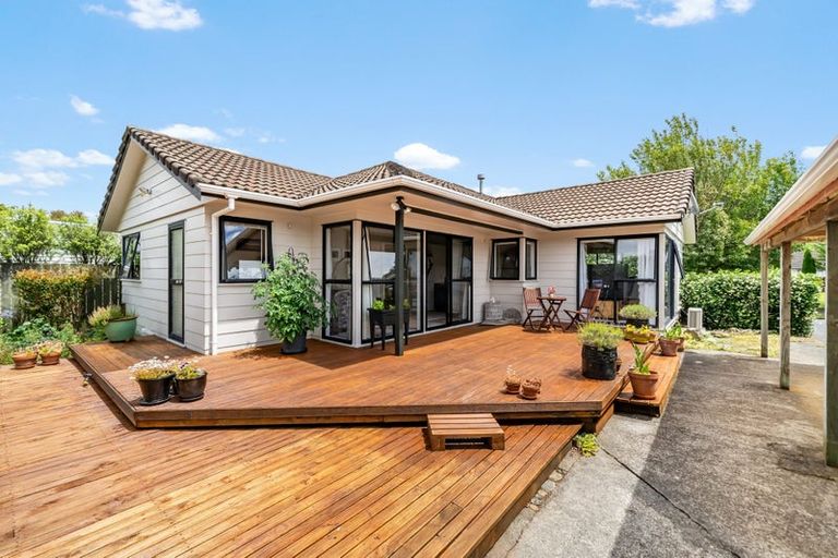 Photo of property in 30 Delaware Grove, Totara Park, Upper Hutt, 5018