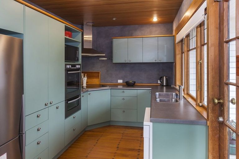 Photo of property in 164 Hackthorne Road, Cashmere, Christchurch, 8022