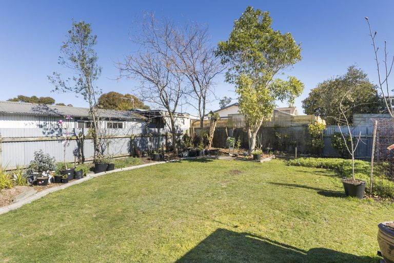 Photo of property in 18 Bryant Street, Takaro, Palmerston North, 4412